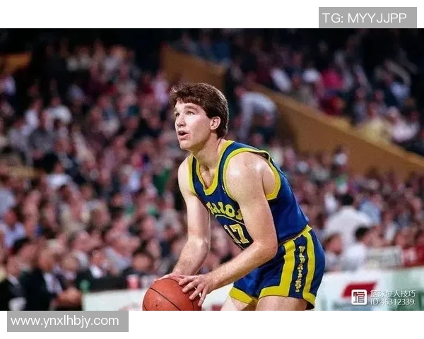 篮球明星左撇子的传奇之路与独特技巧解析